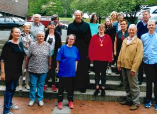 Wanderer aus Wülfrath: Die "Düsselläufer" haben unter den Jugendgruppen den zweiten Platz belegt. Foto: Rita Maria Kiepe
