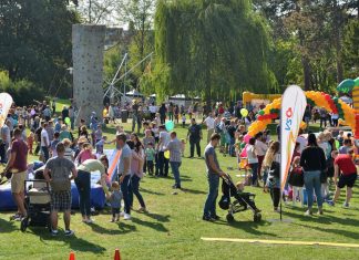 Solche Bilder wird es dieses Jahr nicht geben. Das Parkfest soll aber 2021 nachgeholt werden. Archivfoto: Mathias Kehren