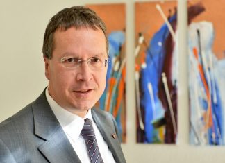 Tritt als unabhängiger Kandidat bei der Bürgermeisterwahl in Wülfrath an: Rainer Ritsche Foto: Mathias Kehren