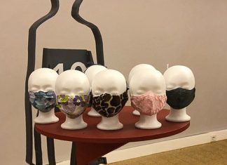 Die Stoff-Schutzmasken werden gegen Spende abgegebn, die Einnahmen k9ommen dem Kinderhospiz Burgholtz zu Gute. Foto: privat