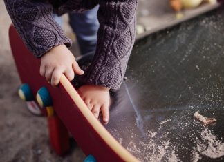 Bei der Kinder-Notbetreuung ergeben sich Änderungen. Foto: pixabay