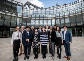 Die Stipendiatinnen und Stipendiaten des Opernstudios NRW. Foto: Andreas Endermann