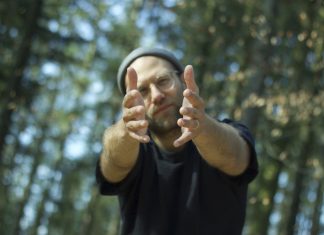 Newcomer aus Düsseldorf: Fabian Haupt setzt bei seinen Songs auf positive Themen. Fotorechte: Künstler.