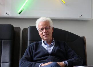 Kinobetreiber Thomas Rüttgers zieht im Wülfrather Autokino am Monatsende den Stecker - bis dahin gibt es allerdings noch Programm inklusive einiger Sondervorstellungen. Foto: André Volkmann