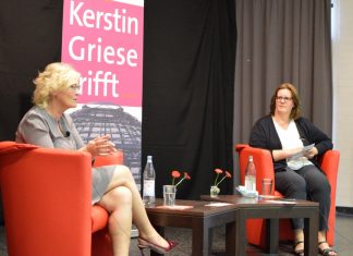 Christine Lambrecht und Kerstin Griese im Gepräch. Foto: Büro Griese