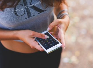 Schülerinnen und Schüler, aber auch Eltern können sich an das Zeugnis-Telefon wenden. Foto: pixabay