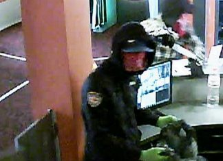 Die Polizei sucht nach zwei Männern, die am Donnerstag, 18. Juni, eine Spielhalle überfallen haben. Foto: Polizei