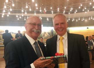 Detlef Parr mit dem FDP-Vorsitzenden Volker Ebel. Foto: FDP