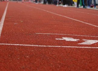 Für das Deutsche Sportabzeichen trainiert werden kann auf der Leichtathletikanlage an der Hasselbeckstraße. Foto: André Volkmann