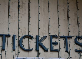 Ablauf der Rückgabefristen naht: Tickets sollten möglichst zügig umgetauscht werden, rät das Team von Neanderticket. Foto: pixabay