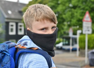 In der Schule gilt weiterhin Maskenpflicht. Ob auch im Unterricht ein Mund-Nasen-Schutz getragen werden soll, kann die Schule selbst entscheiden. Foto: Mathias Kehren