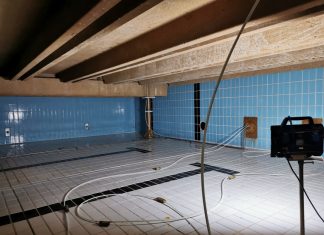 Das Mettmanner Hallenbad, als dort Vorbereitungsarbeiten liefen. Foto: Kreisstadt Mettmann/Archivbild