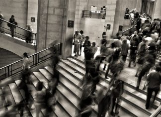 Schwerpunktmäßig an Bahnhöfen und in Zügen werden Kontrollen durchgeführt. Foto: pixabay