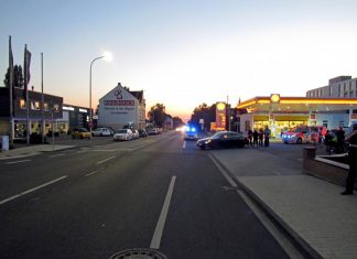 An dieser Tankstelle an der Walder Straße in Hilden ereignete sich der Unfall. Foto: Polizei