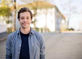"Checker Tobi" Tobia Krell moderiert das Konzert. Foto: HF Hopfner