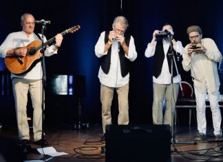 Die "Aerotones" spiele Songs von Klassik bis Pop. Fotorechte: Künstler