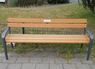 Eine der neuen Bänke in Hösel. Foto: Stadt Ratingen