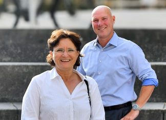 Dr. Esther Kanschat gegen Dirk Lukrafka heißt es bei der Stichwahl um das Bürgermeisteramt in Velbert am 27. September. Foto: Mathias Kehren