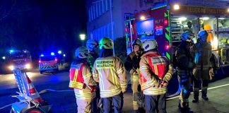 Am späten Freitagabend war die Wülfrather Feuerwehr am Übergangsheim für Asylbewerber im Einsatz. Foto: FW Wülfrath