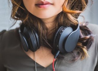 Welche Kopfhörer bringen den besten Sound? lautet eine der Fragen, denen Kinder und Jugendliche nachgehen können. Foto: pixabay