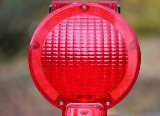 Ein Warnlicht ist zu sehen. Foto: pixabay