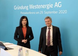 Katherina Reiche, Vorstandsvorsitzende, und Achim Schröder, Finanzvorstand, bei der Auftakt-Pressekonferenz zur Westenergie AG in Essen. Foto: Westenergie