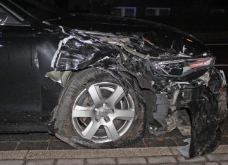 Der Audi des 20-Jährigen wurde schwer beschädigt. Foto: Polizei
