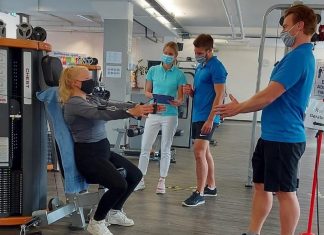 Unter Anleitung trainieren Teens Fitnessstudio von Mettmann-Sport. Foto: ME-Sport