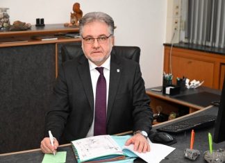 Bürgermeister Thomas Dinkelmann ruft zur Einhaltung der Corona-Regelungen auf. Archivfoto: Kreisstadt Mettmann