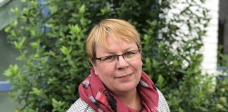 SOS-Bereichsleiterin Judith Haesters informiert über Erziehungsstellen. Foto: SOS-Kinderdorf Niederrhein/Katrin Wißen