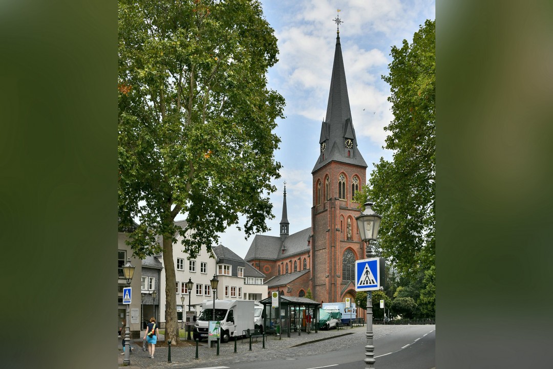 Die Pfarrkirche St. Michael am Froweinplatz in Langenberg. Foto: Mathias Kehren