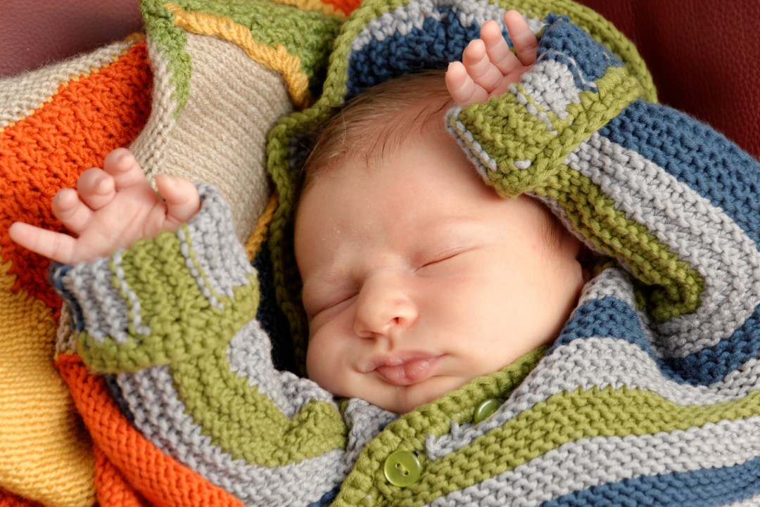Um ein- und durchschlafen bei Babys und Kleinkindern geht es im VHS-Online-Kurs. Foto: Mathias Kehren