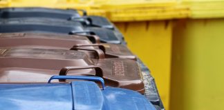 Die Müllabfuhr arbeitet in der Woche vor Ostern von Montag, dem 29.03., bis Donnerstag, den 01.04.2021, wie gewohnt. Die Abfuhren von Karfreitag werden am Samstag, den 03.04.2021, nachgeholt. In der Woche nach Ostern verschieben sich durch den Feiertag Ostermontag alle regulären Abfuhren um einen Tag nach hinten. Bild: pixabay
