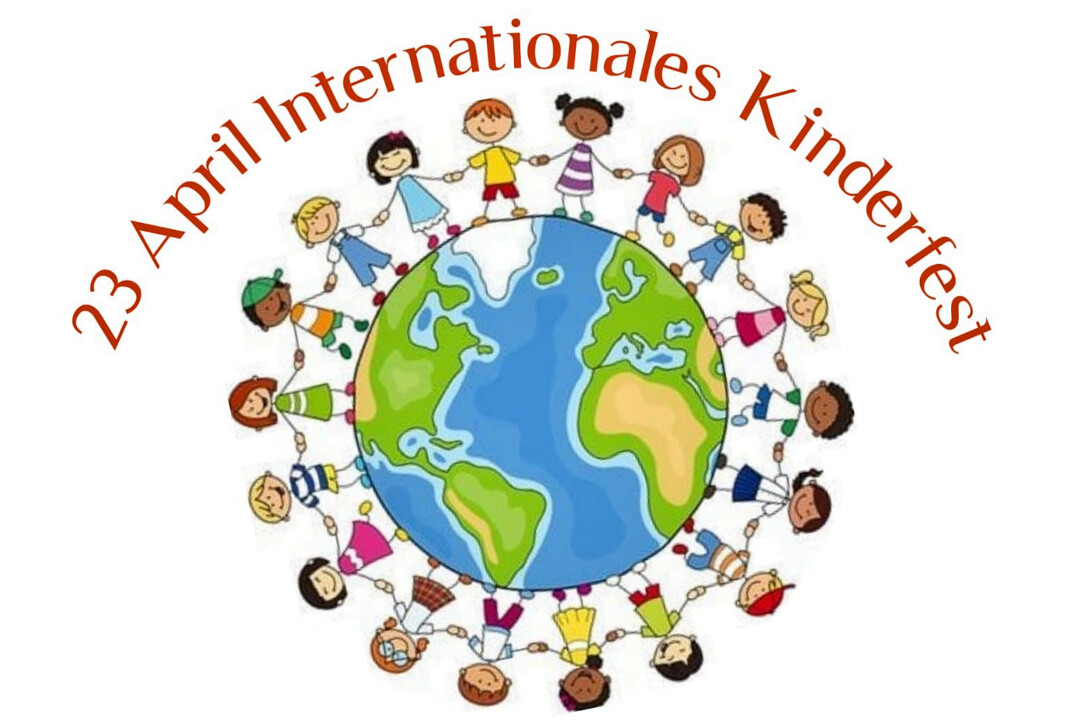 Die Alevitische Gemeinde verteilt Geschenke zum Weltkindertag. Foto: Alevitische Gemeinde