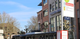 Im öffentlichen Nahverkehr gilt ab sofort eine Pflicht zum Tragen von Filtermasken: FFP2 oder KN95. Foto: Volkmann