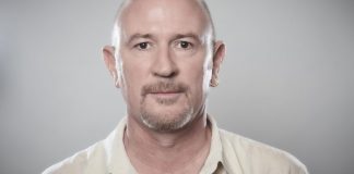 Stefan Walz liest Märchenklassiker auf dem Podcast "Das literarische Solo". Foto: Uwe Schinkel / Schauspiel Wuppertal