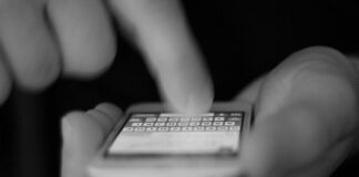 Über Messenger-Dienste würden die vermeintlichen Informationen zu Impfterminen versandt, mahnt die Stadt Essen. Foto: pixabay