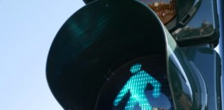 Ab Mittwoch, den 22.04.2021, werden an der Kreuzung Sedentaler Straße / Rankestraße die erforderlichen Arbeiten an der Lichtsignalanlage nachgeholt. Bild: pixabay