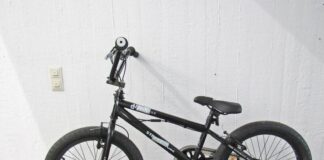 Die Polizei fragt: Wer vermisst das auf dem Foto abgebildete Fahrrad oder weiß, wem es gehört? Foto: Polizei