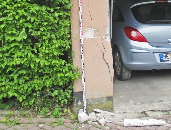Hochdahl-Millrath: Garage beschädigt und geflüchtet - Erkrath