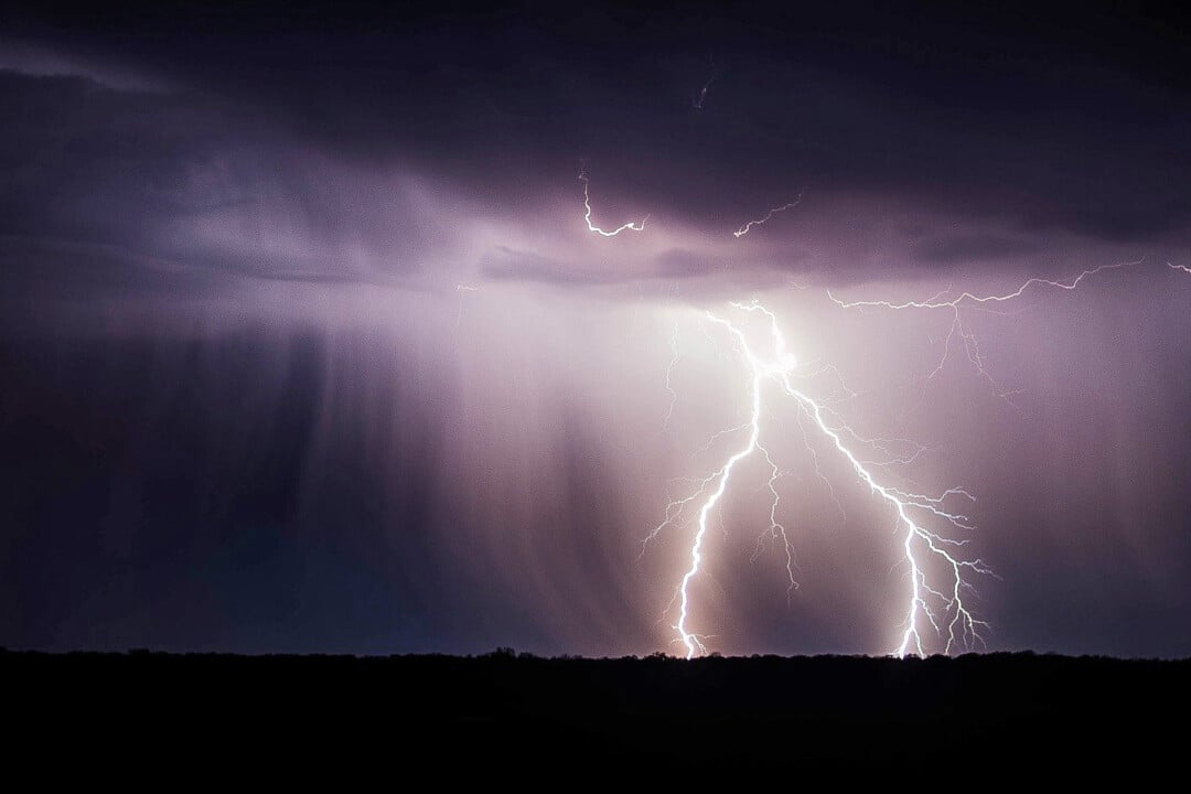 Ein Gewitter hatte Auswirkung auf die Stromversorgung. Symbolfoto: Pixabay