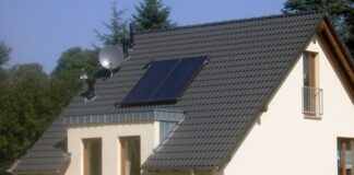 Sonnenenergie kann mit Photovoltaikanlagen genutzt werden. Foto: EnergieAgentur.NRW