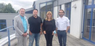 Uwe Ranke, Christian Mohns, Brigitta Axt und Roberto Paciello bilden den Vorstand der Friseur-Innung. Foto: Kreishandwerkerschaft