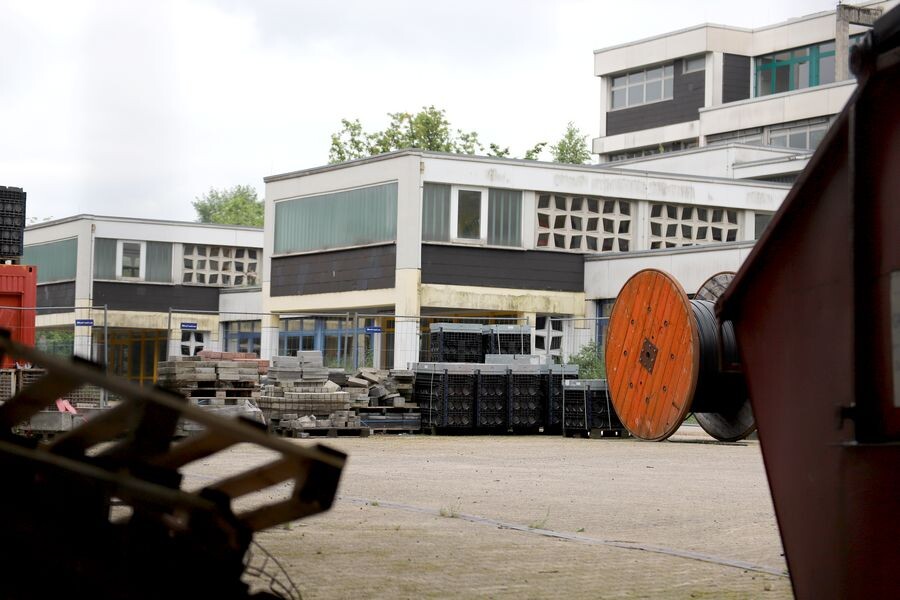 Die alte Hardenbergschule am Waldschlösschen soll Platz machen für einen Gesamtschulneubau. Foto: Volkmann Die alte Hardenbergschule am Waldschlösschen soll Platz machen für einen Gesamtschulneubau. Foto: Volkmann