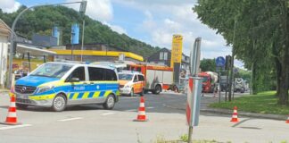 Die Wilhelmstraße ist wegen eines Unfalls zeitweise gesperrt. Foto: Volkmann