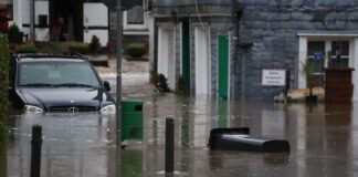 Schäden durch Unwetter sollten "so schnell wie möglich dem Versicherer gemeldet werden", rät der GDV. Foto: Volkmann