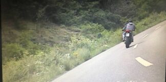 Die Polizei zog diesen Motorradfahrer aus dem Verkehr. Foto: Polizei