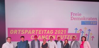 Philipp Bethke, Thomas Sterz, Jan Söffing, Christiane Jochum, Dr. Tim Günter, Georg Reins, Andrea Metz, Frank Eichler, Riccarda Blaeser. Foto: FDP