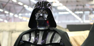 Sith-Lord Darth Vader wird sich am Wochenende persönlich der Impflinge annehmen - allerdings erst nach der Spritze. Foto: André Volkmann
