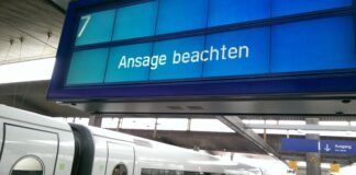 "Ansage beachten", diese Mitteilung ließt man oft an den Bahnhöfen, wenn die Gewerkschaften streiken. Foto: Verbraucherzentrale NRW